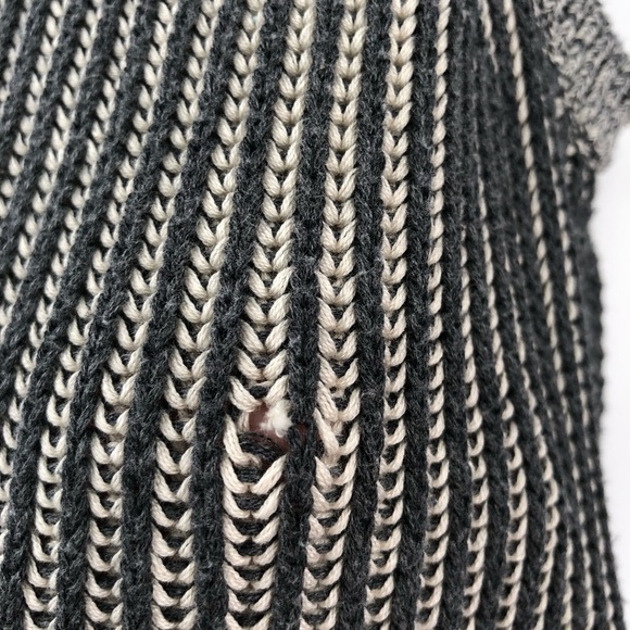 CABI 885 Trident Sweater Vest Knit Top Layering Grey Ribbed Knit S Women Tank - Picture 6 of 7